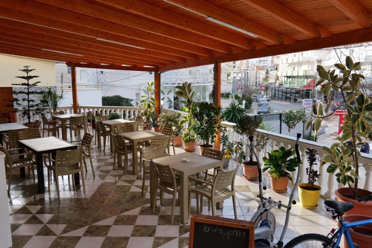 Vila Jon'A Sarande Bagian luar foto