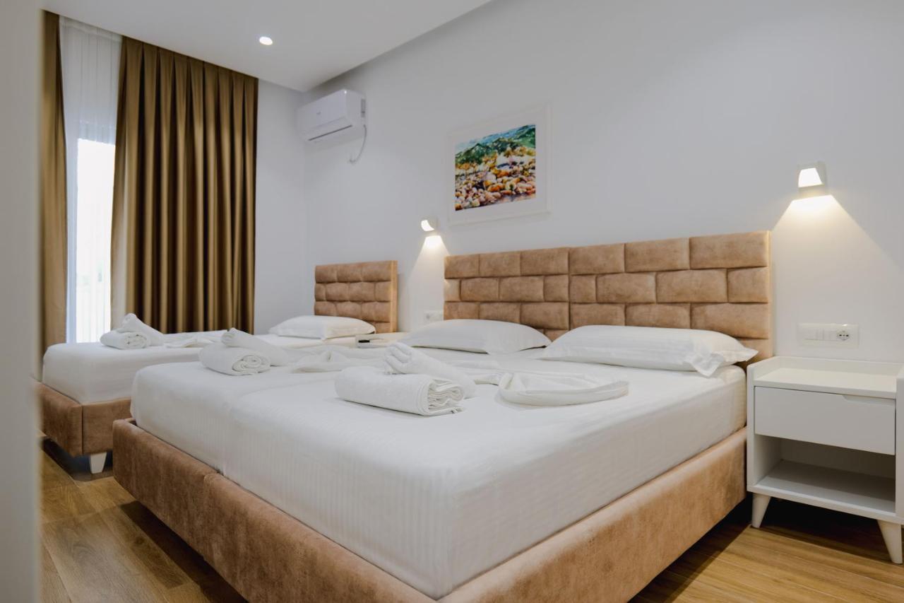Vila Jon'A Sarande Bagian luar foto