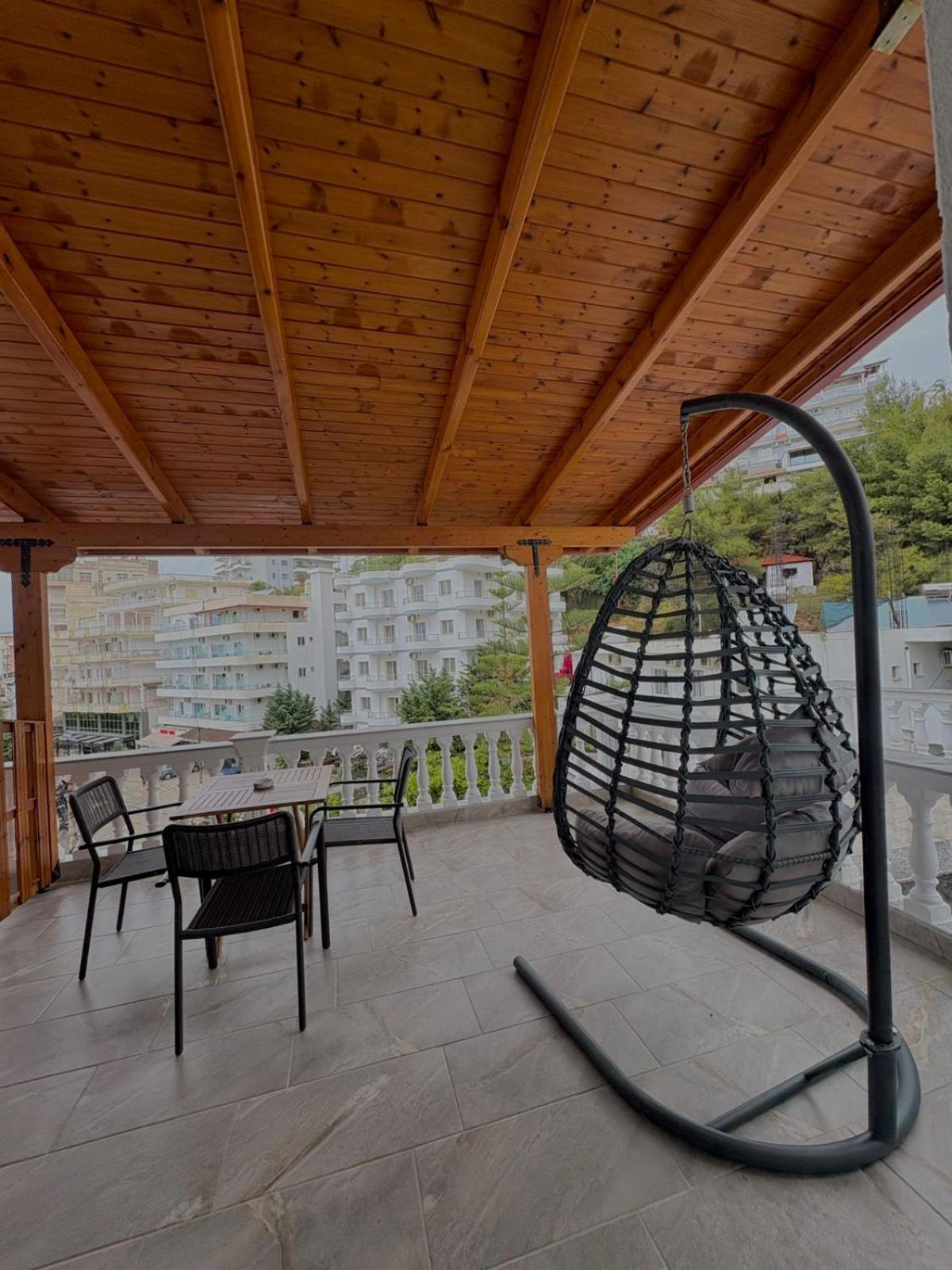 Vila Jon'A Sarande Bagian luar foto